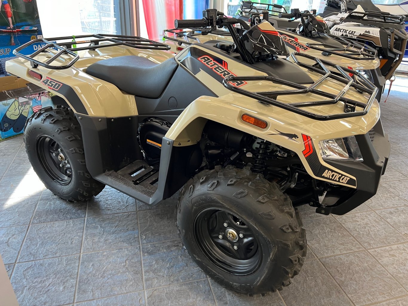 VTT Arctic Cat 2023 Alterra 450 Beige Modèle Tout Usage Neuf Prix Liquidation à ne pas Manquer!!!