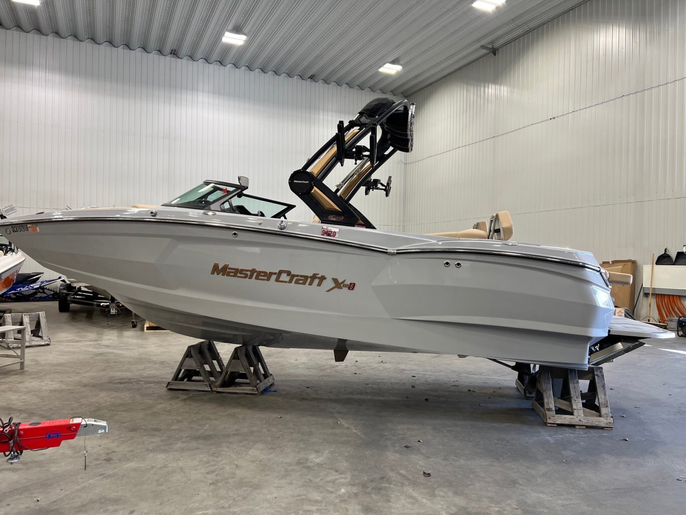 Bateau Mastercraft 2022 X-StarS Gris sur Tan Moteur Ilmor 7.4l 500hp avec 72 heures équipé avec tout les options possibles à ne pas manquer!