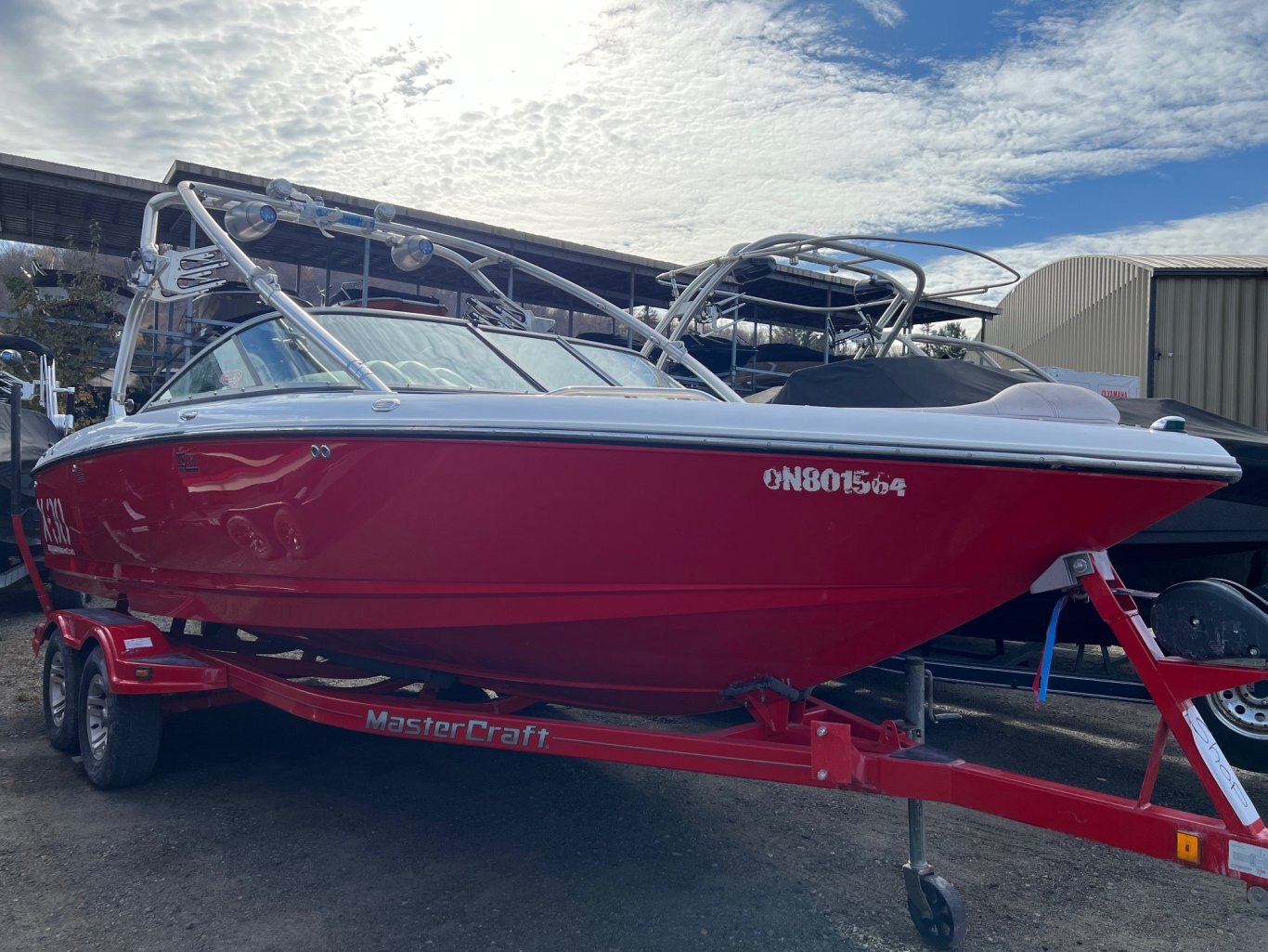 Bateau Mastercraft X30 2006 Rouge & Blanc Moteur Indmar MCX 350hp avec 383 heures Vient avec remorque Mastercraft d'Origine