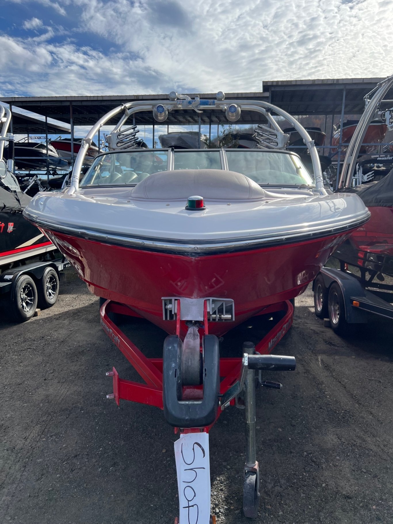 Bateau Mastercraft X30 2006 Rouge & Blanc Moteur Indmar MCX 350hp avec 383 heures Vient avec remorque Mastercraft d'Origine