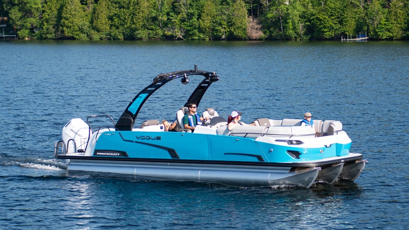 2025 Princecraft Vogue 27 XT Black metallic Platinum Edition