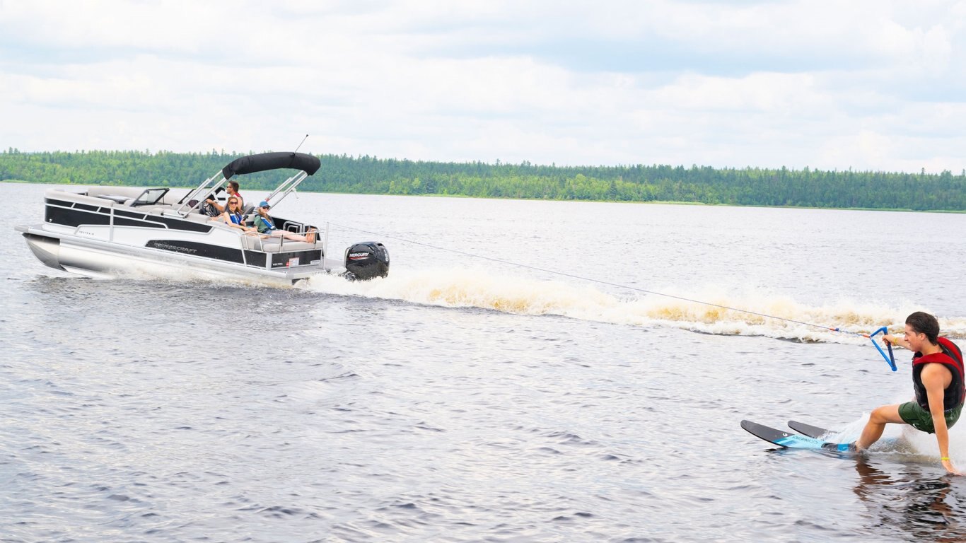 2025 Princecraft Vectra 23 WRL Pearl grey Nautical Blue Edition