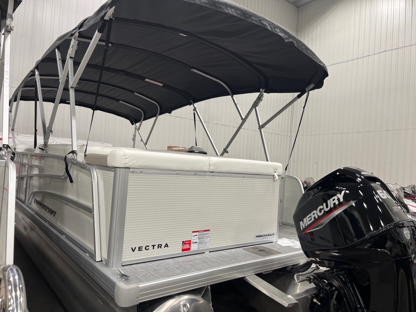 Ponton Princecraft Vectra 21L 2025 Blanc Moteur 60HP Mercury vient avec Toit Campeur, Système de sons, Sonar Humminbird® PiranhaMAX 4