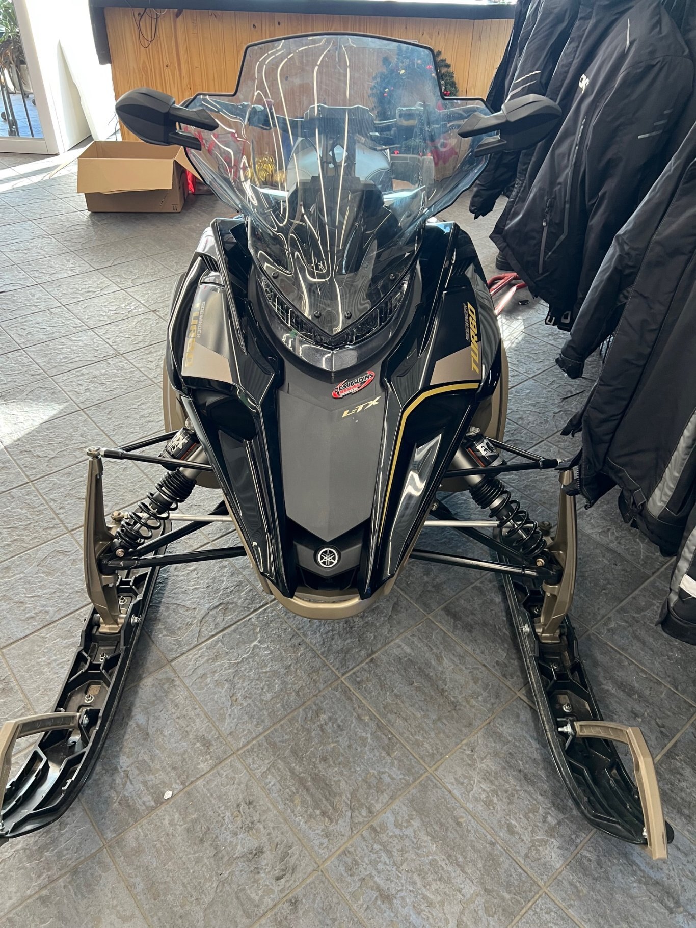 Motoneige Yamaha Sidewinder L TX GT EPS 2023 Gold Modèle Touring/Sport DÉMO Liquidation Finale!