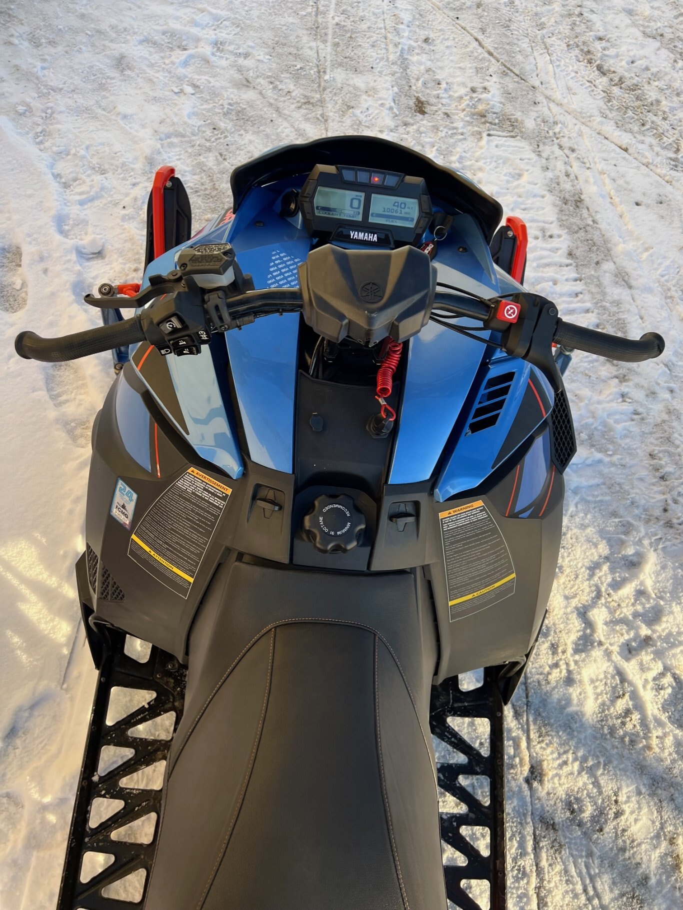 Motoneige Yamaha Sidewinder L TX 2022 Bleu avec 10061km Pont 1.6'' Piné avec Sacoche arrière Très Bon État!