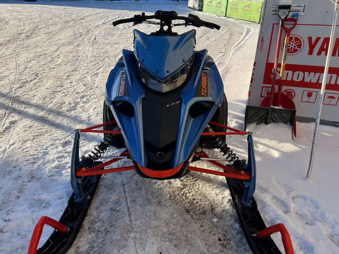 Motoneige Yamaha Sidewinder L TX 2022 Bleu avec 10061km Pont 1.6'' Piné avec Sacoche arrière Très Bon État!