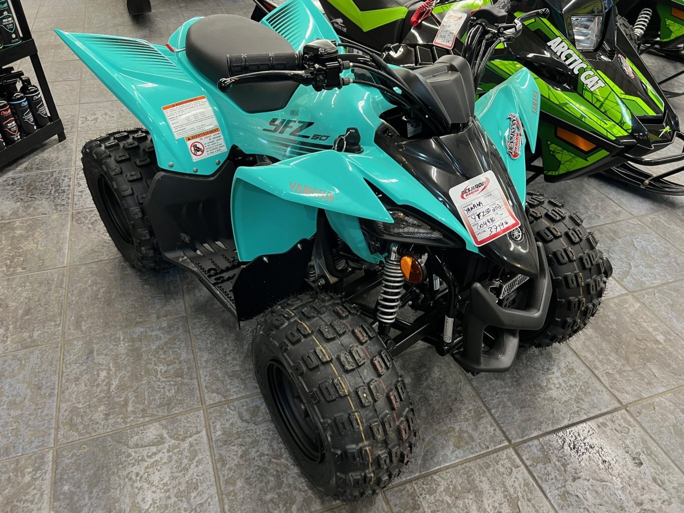 VTT Yamaha YFZ50 2024 Turquoise modèle pour enfant avec démarreur électrique & limitateur de vitesse.