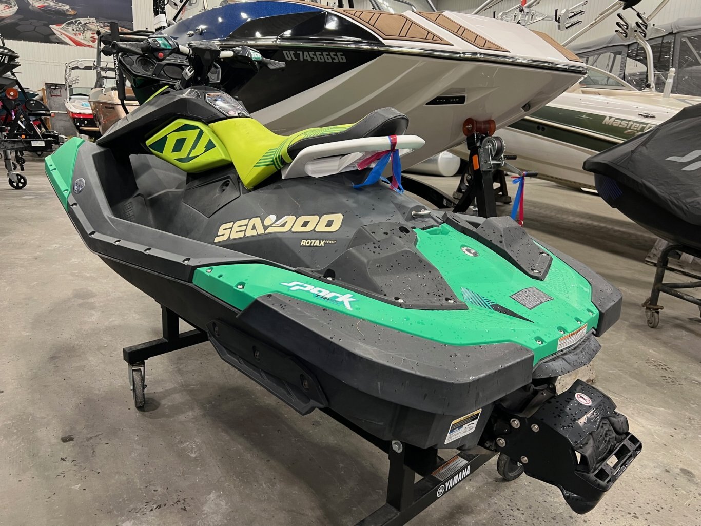 Motomarine BRP Sea Doo Spark 2021 Vert & Noir Moteur Rotax 900cc Ace 90hp avec Système de Sons Détachable.