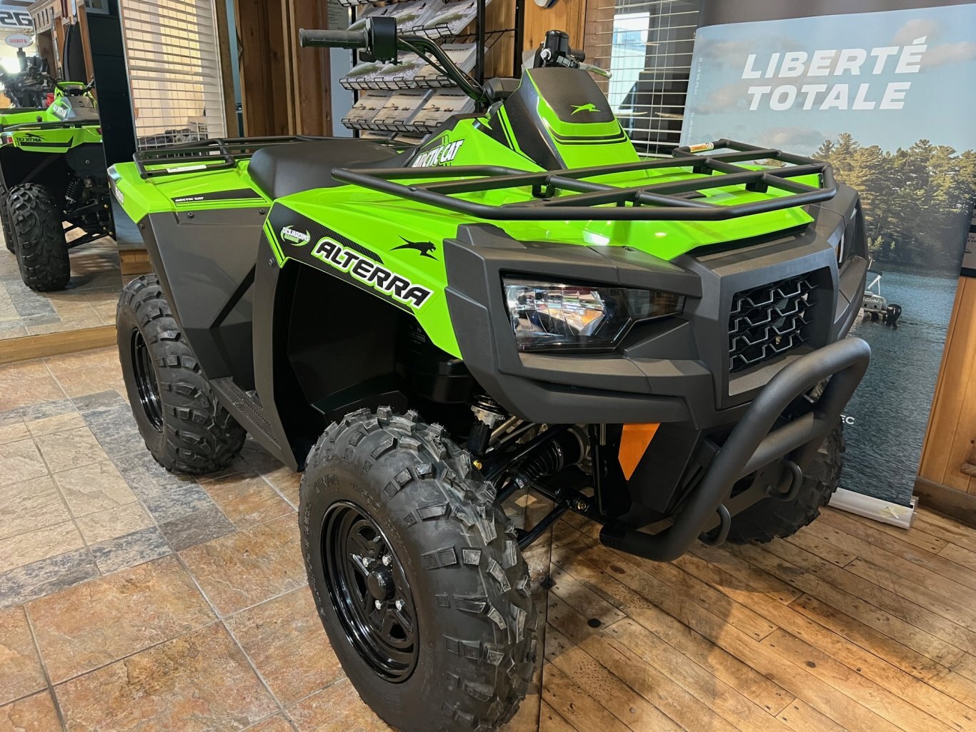 VTT Arctic Cat Alterra 600 2023 Vert & Noir Neuf en Liquidation Rabais de 5000$+tx à ne pas manquer !!!