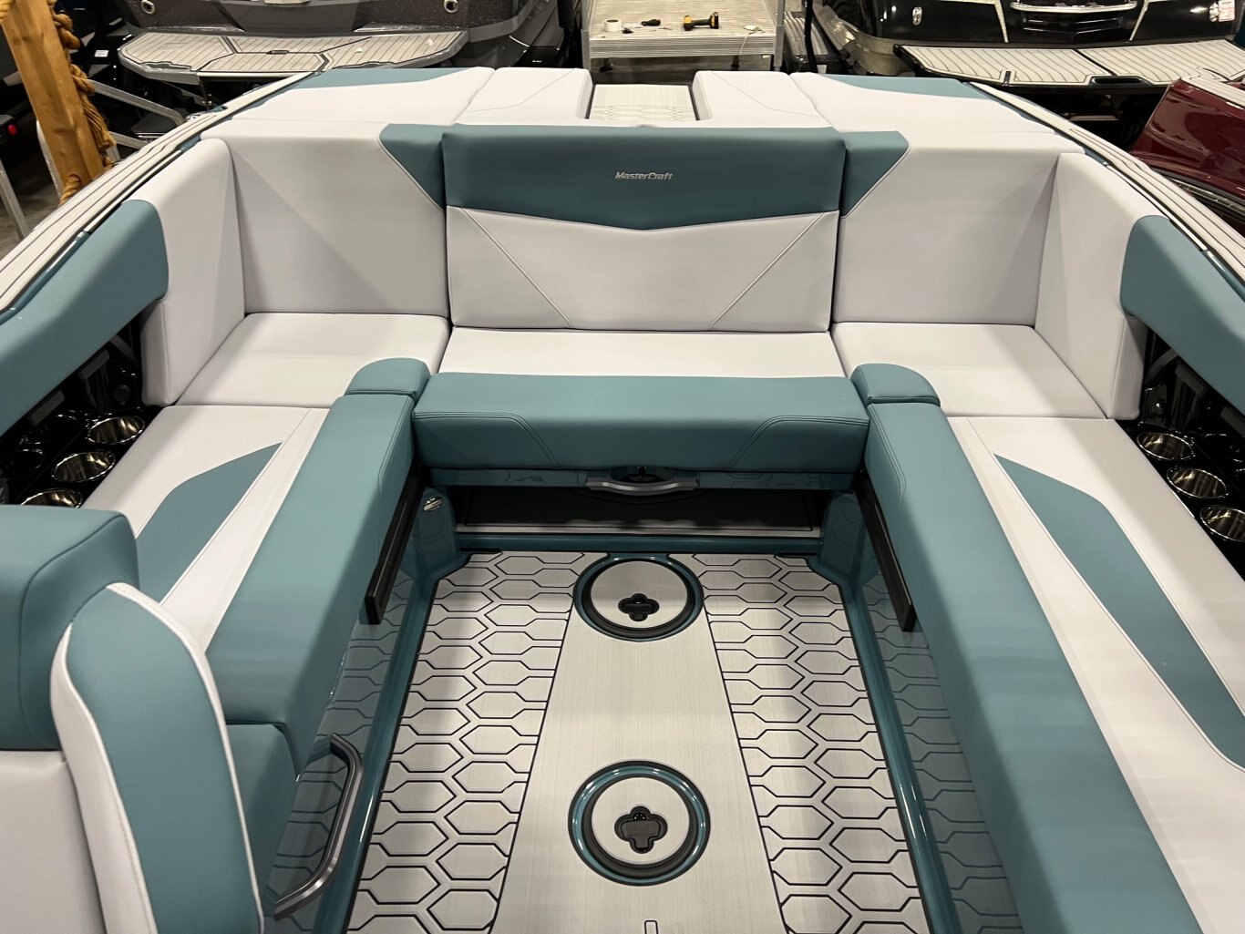 Bateau Mastercraft NXT22 2025 Bleu Magnétique Complètement Équipé pour le Wakesurf!