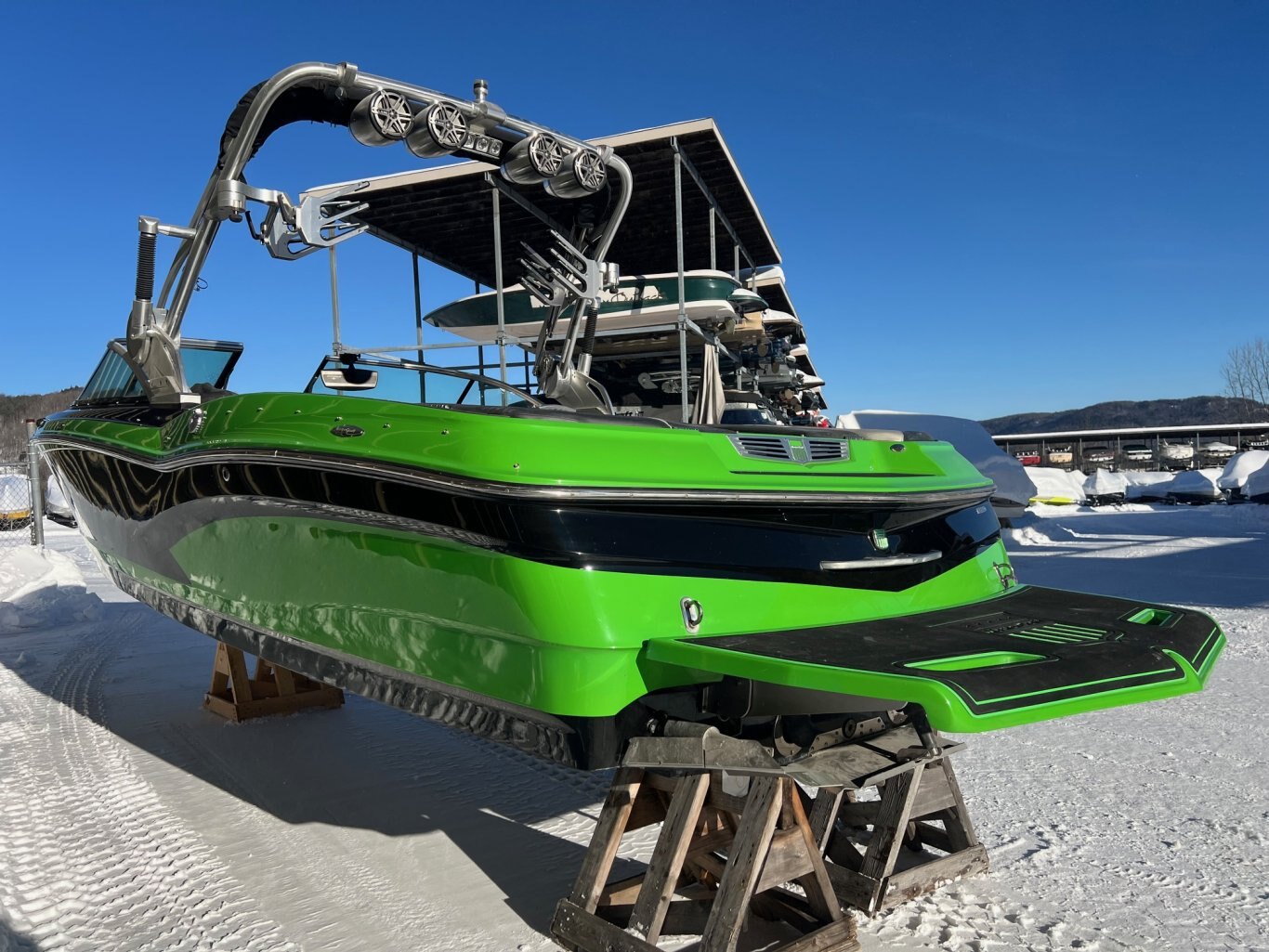 Bateau Mastercraft X30 2014 Vert & Noir avec Moteur Ilmor 6.0l Complètement Équipé pour le Wakesurf!