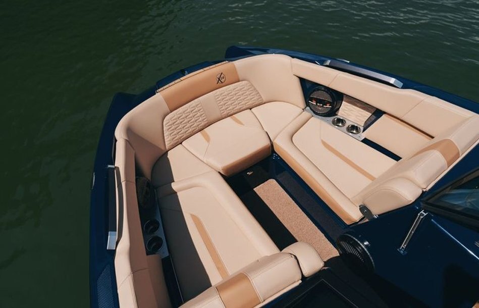 2025 MasterCraft X24