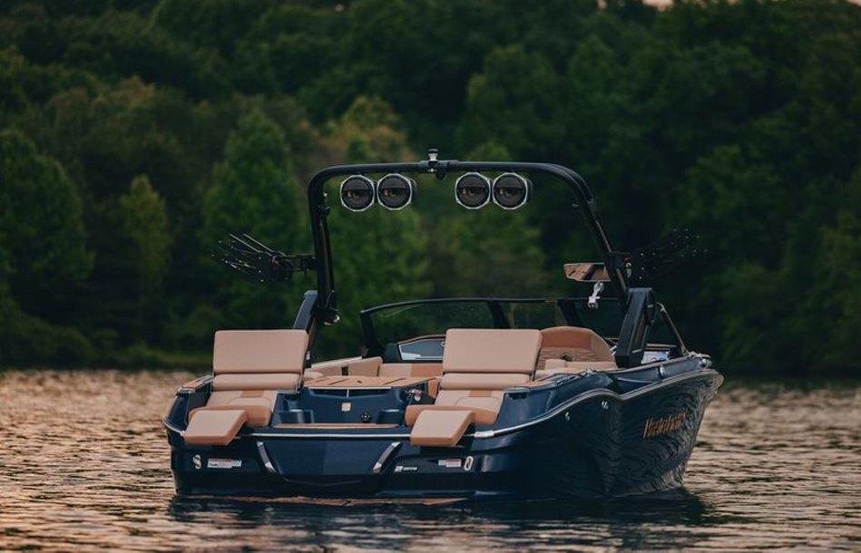 2025 MasterCraft X24
