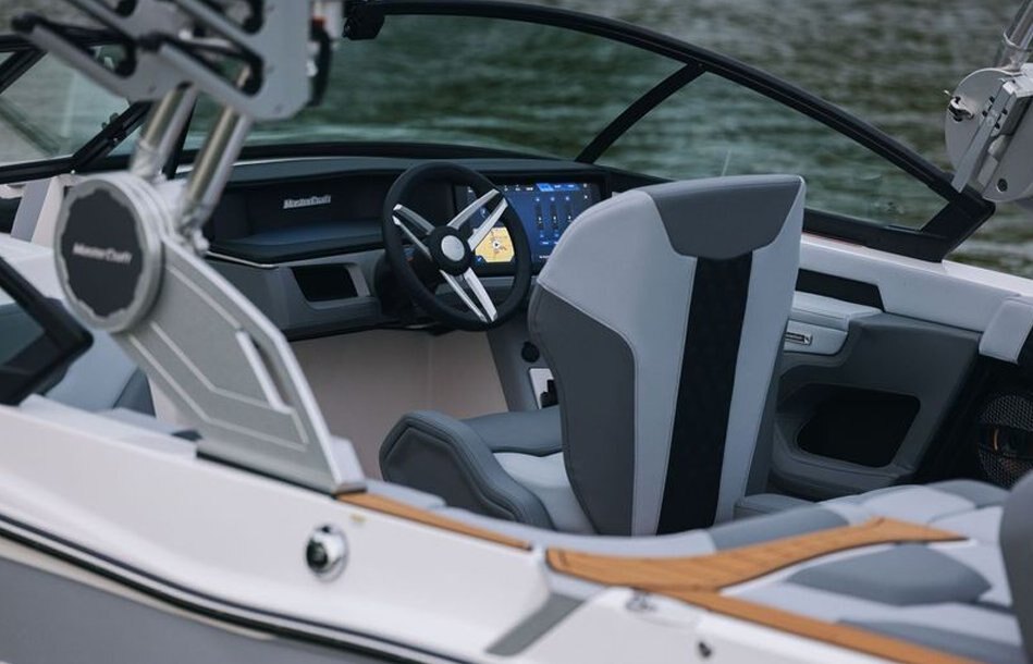 2025 MasterCraft XT20