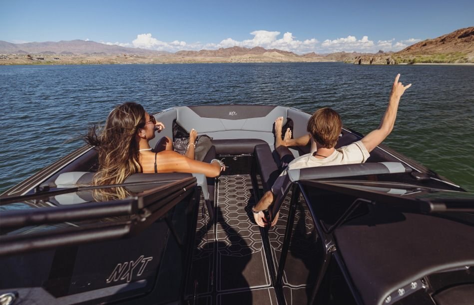 2025 MasterCraft NXT Icon Package