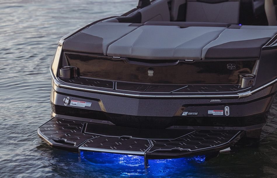 2025 MasterCraft NXT Icon Package