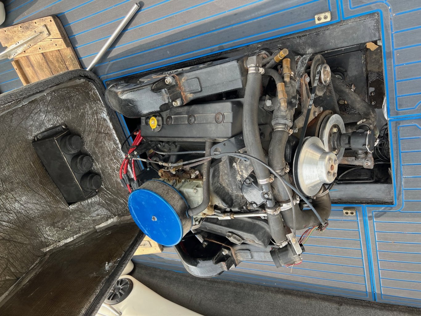 Bateau Malibu Sportster 1999 Noir (closedeck) avec moteur 310hp, Régulateur Vitesse avec Remorque Simple!