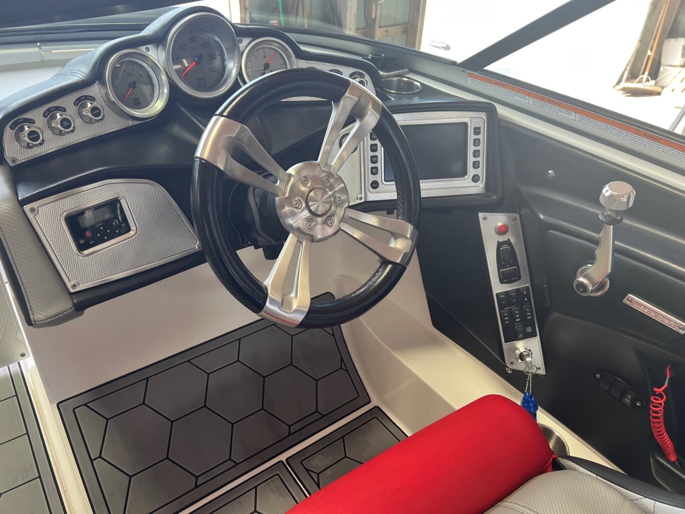 Bateau Mastercraft X35 2013 Rouge Moteur Ilmor 6.2 450heures, Surf Tabs Gen2, Remorque, Complètement Équipé!