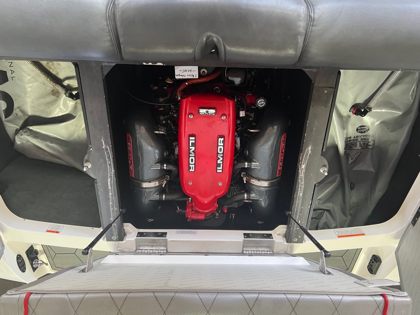 Bateau Mastercraft X35 2013 Rouge Moteur Ilmor 6.2 450heures, Surf Tabs Gen2, Remorque, Complètement Équipé!