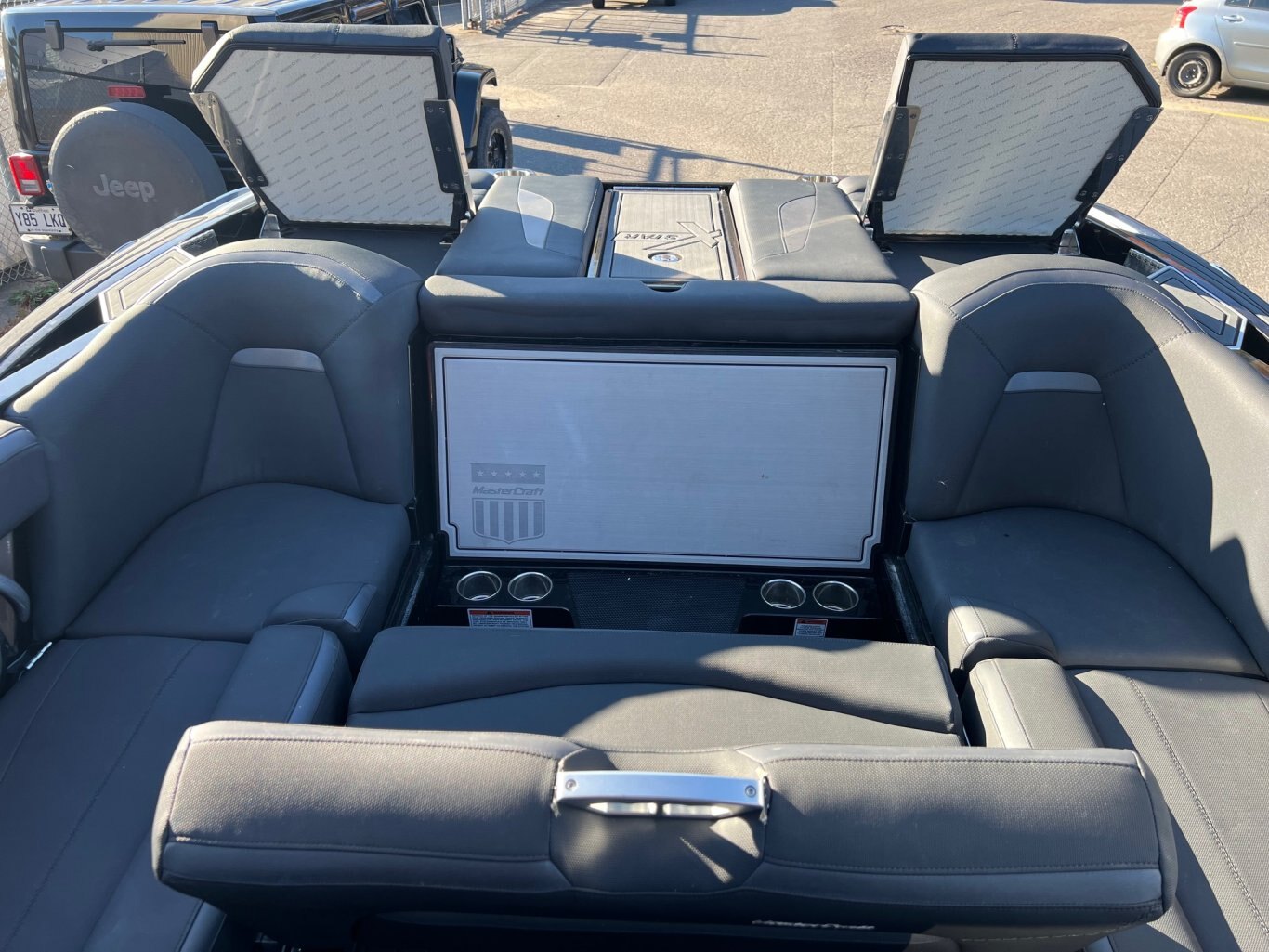 Bateau Mastercraft X Star 2018 Noir sur Noir Moteur Ilmor 6.2l 430hp 181h, Complètement Équipé pour le Wakesurf!