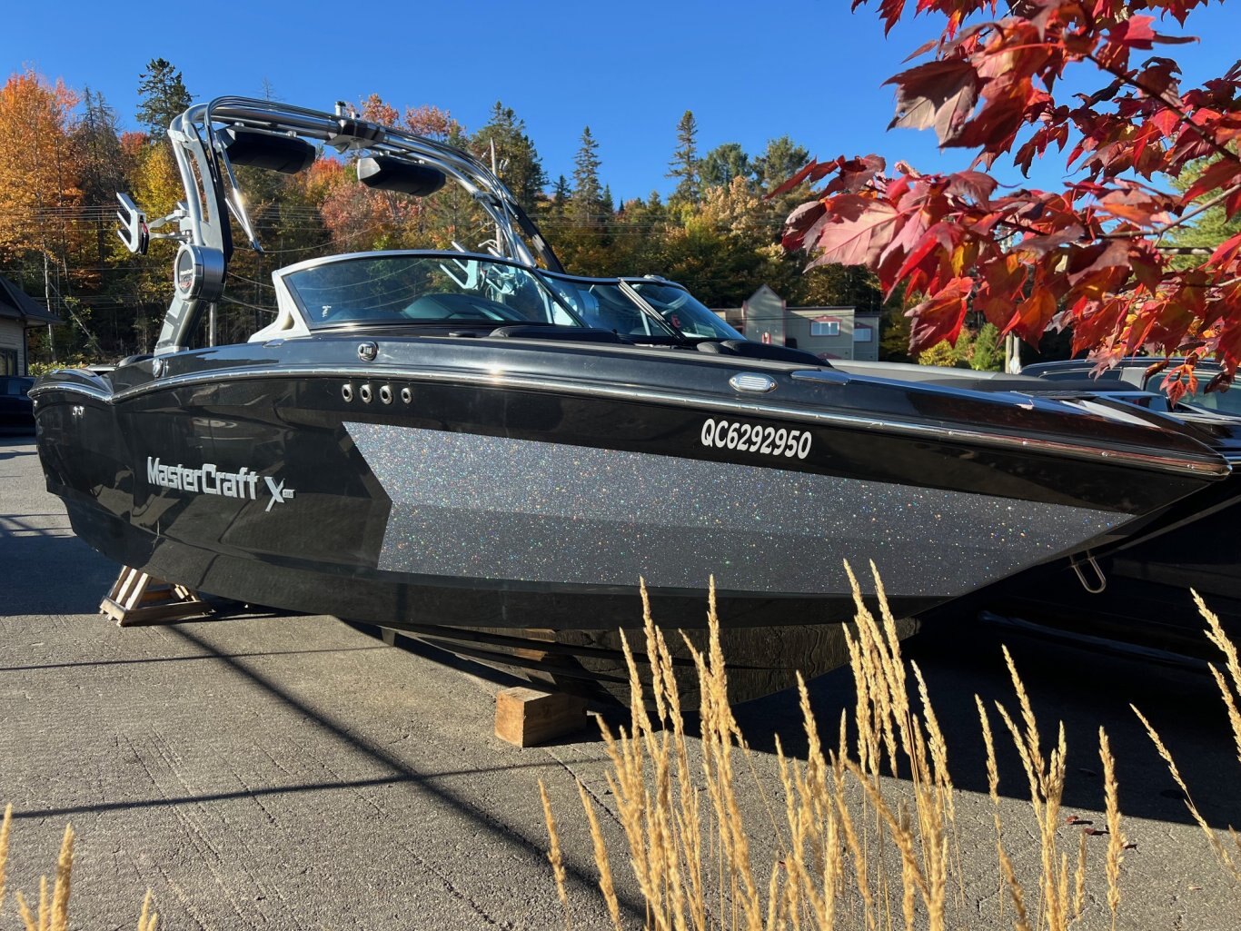 Bateau Mastercraft X Star 2018 Noir sur Noir Moteur Ilmor 6.2l 430hp 181h, Complètement Équipé pour le Wakesurf!