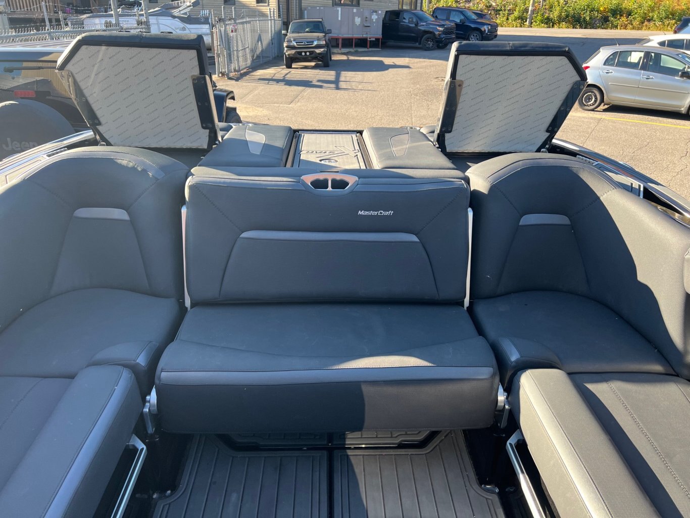 Bateau Mastercraft X Star 2018 Noir sur Noir Moteur Ilmor 6.2l 430hp 181h, Complètement Équipé pour le Wakesurf!