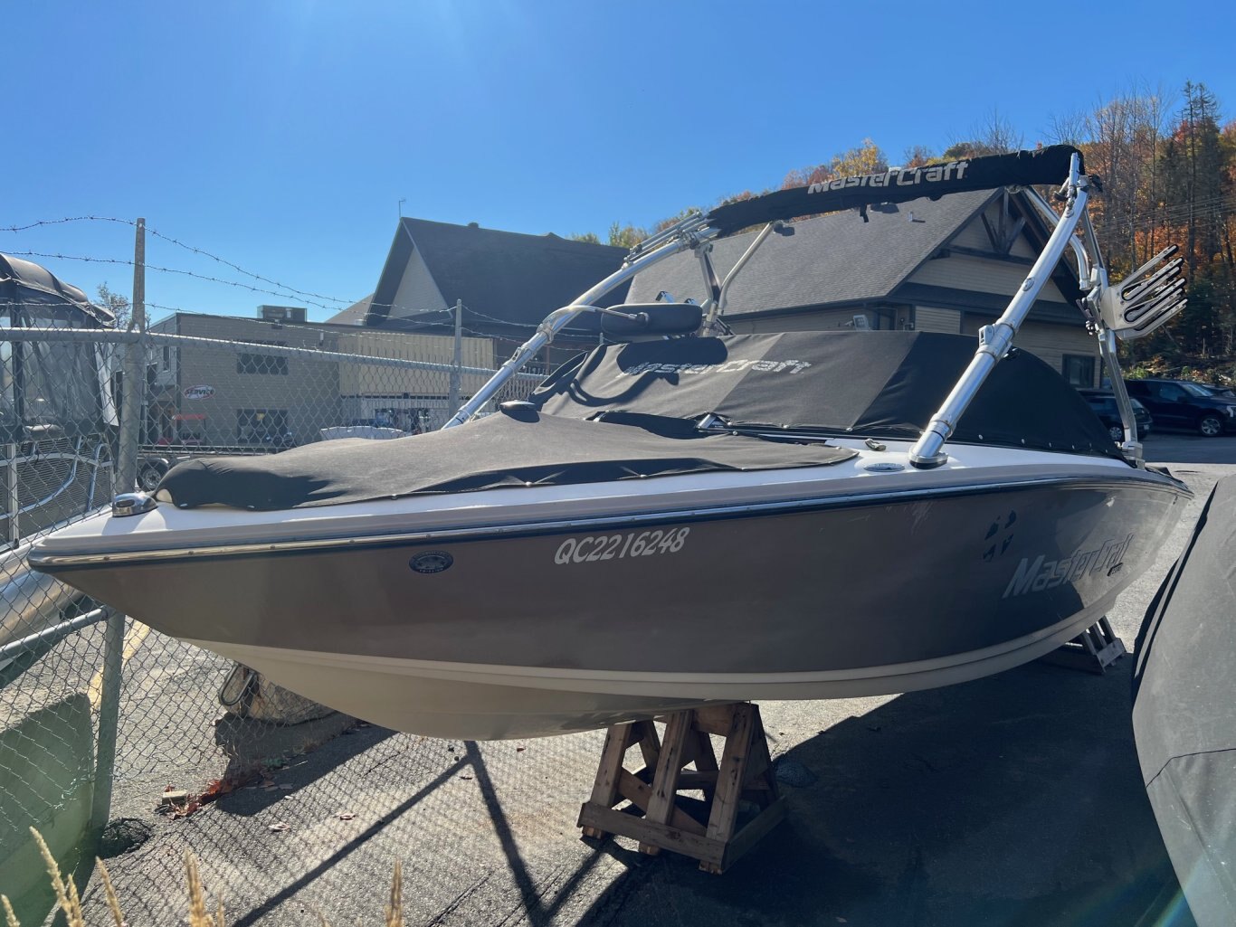 Bateau Mastercraft X14 2008 Beige Moteur 5.7l Indmar MCX 350hp 632h Modèle Hybride Multi Sports Tout Équipé!