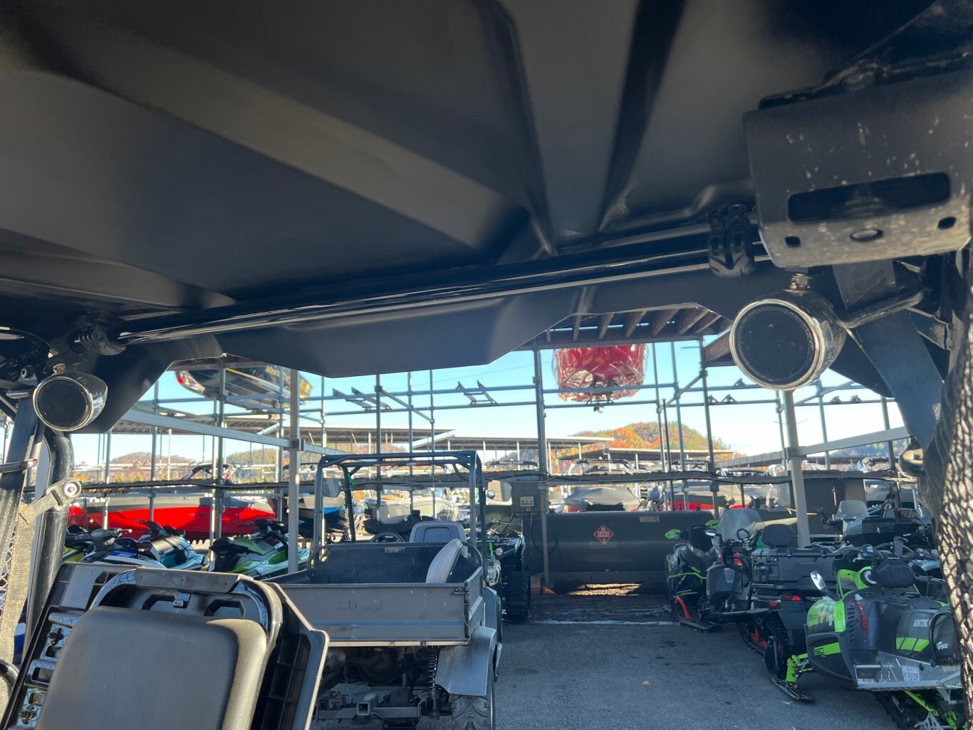 Côte à côte Honda Pioneer SXS1000 5 LTD 2021 Bronze 5 places 1000cc avec 568km & Chenilles Camso UTV 4S1 Neuves !