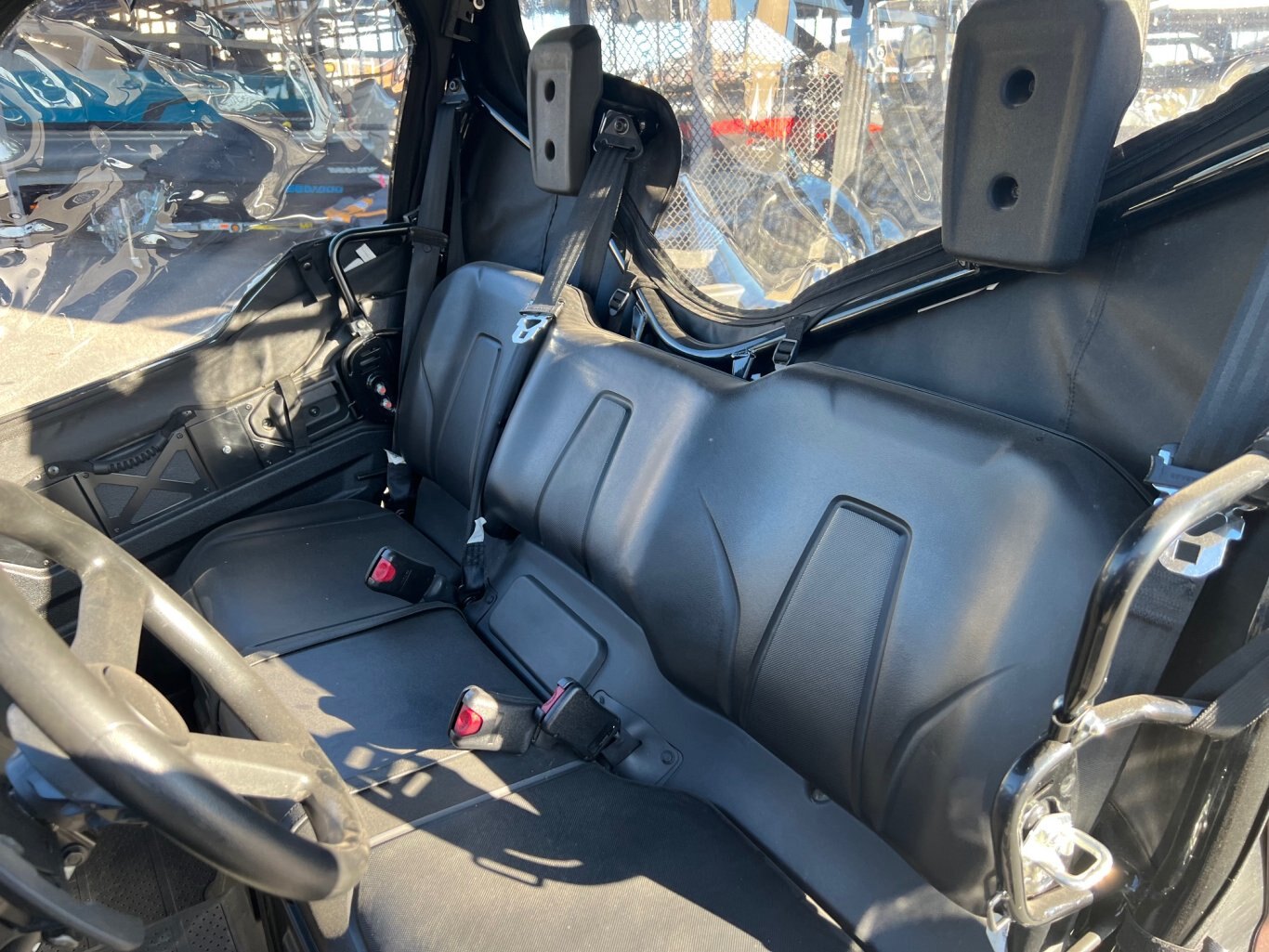 Côte à côte Honda Pioneer SXS1000 5 LTD 2021 Bronze 5 places 1000cc avec 568km & Chenilles Camso UTV 4S1 Neuves !