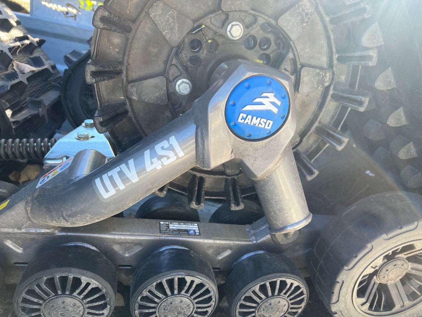 Côte à côte Honda Pioneer SXS1000 5 LTD 2021 Bronze 5 places 1000cc avec 568km & Chenilles Camso UTV 4S1 Neuves !