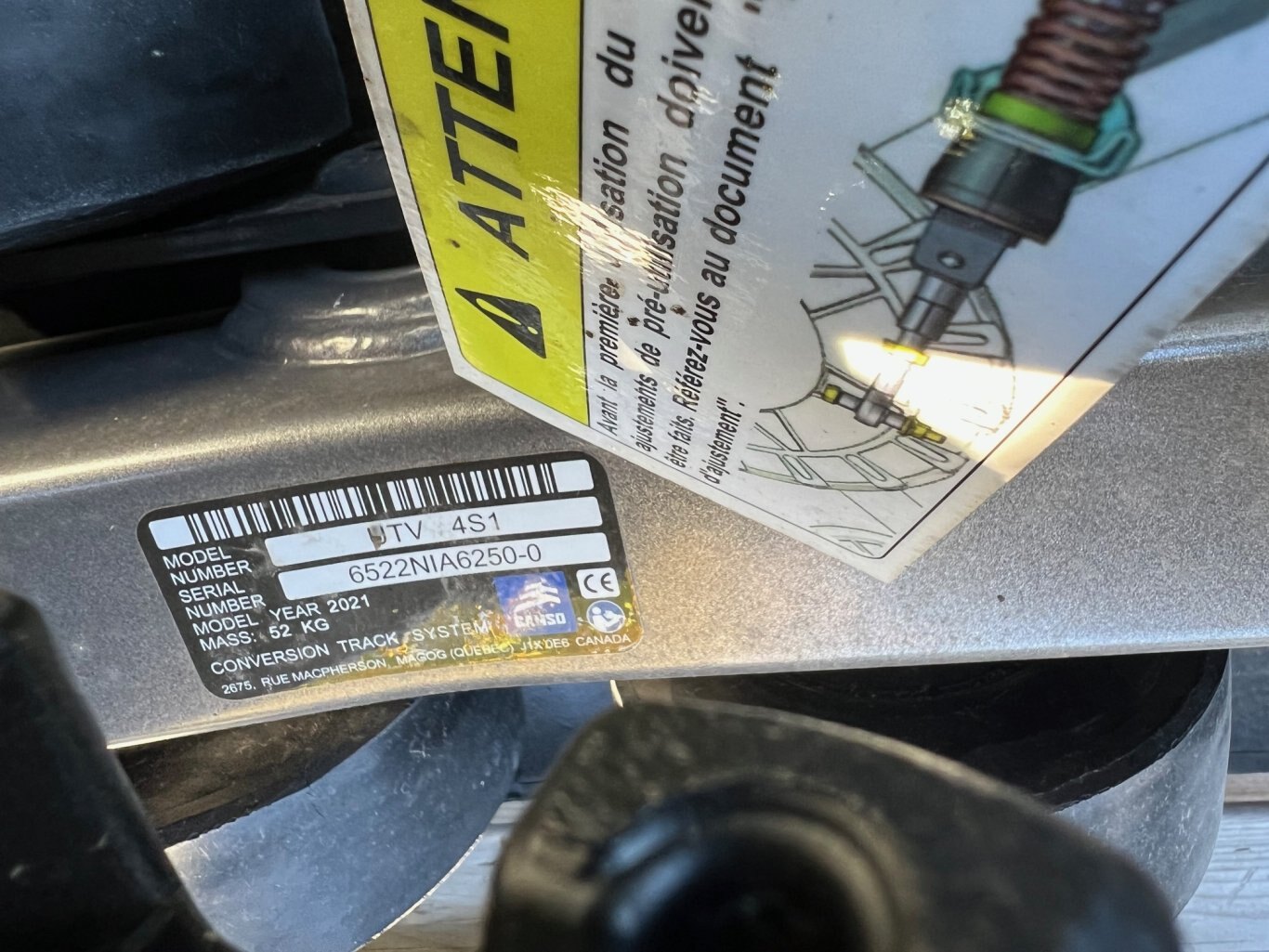 Côte à côte Honda Pioneer SXS1000 5 LTD 2021 Bronze 5 places 1000cc avec 568km & Chenilles Camso UTV 4S1 Neuves !