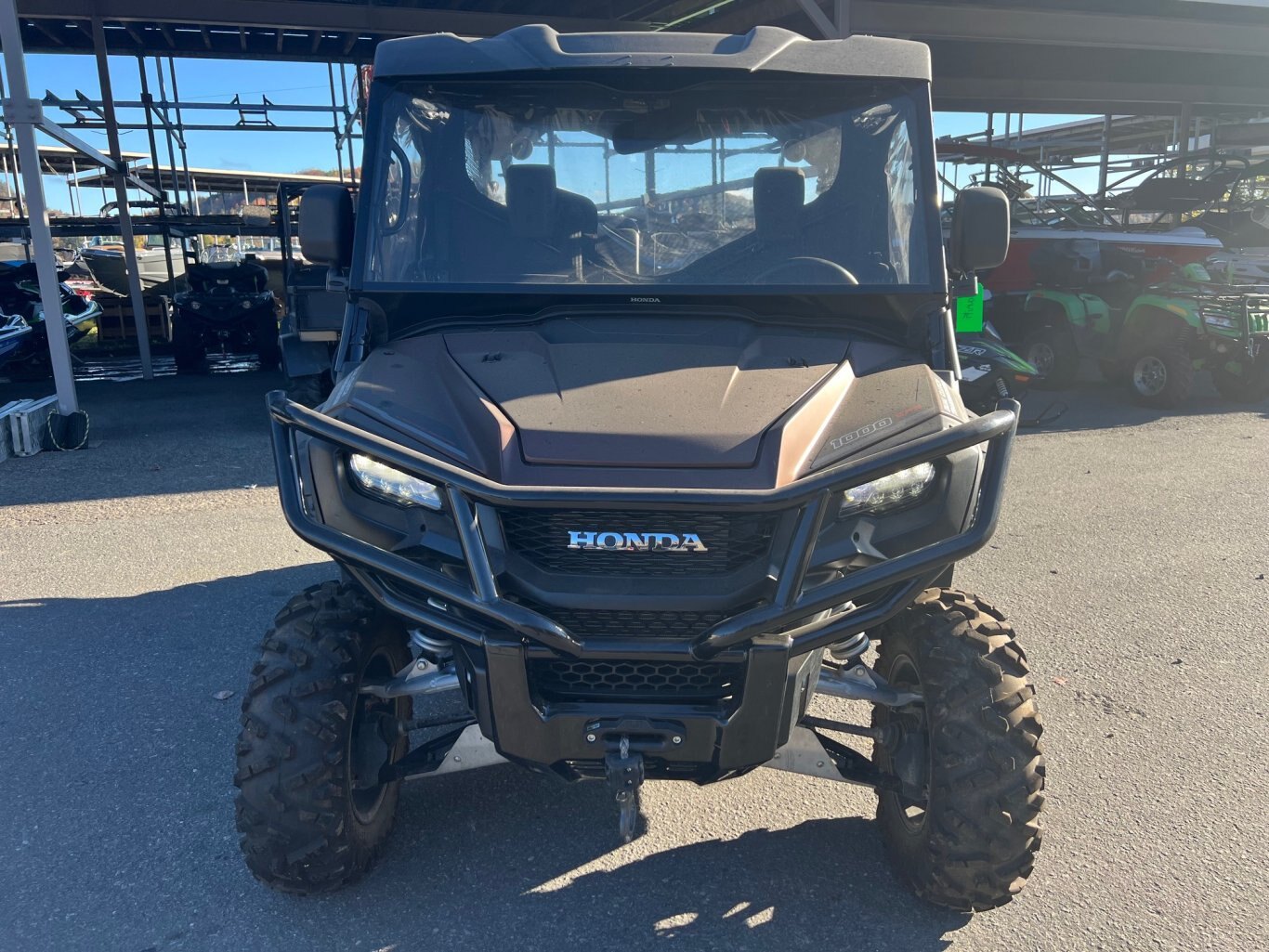 Côte à côte Honda Pioneer SXS1000 5 LTD 2021 Bronze 5 places 1000cc avec 568km & Chenilles Camso UTV 4S1 Neuves !