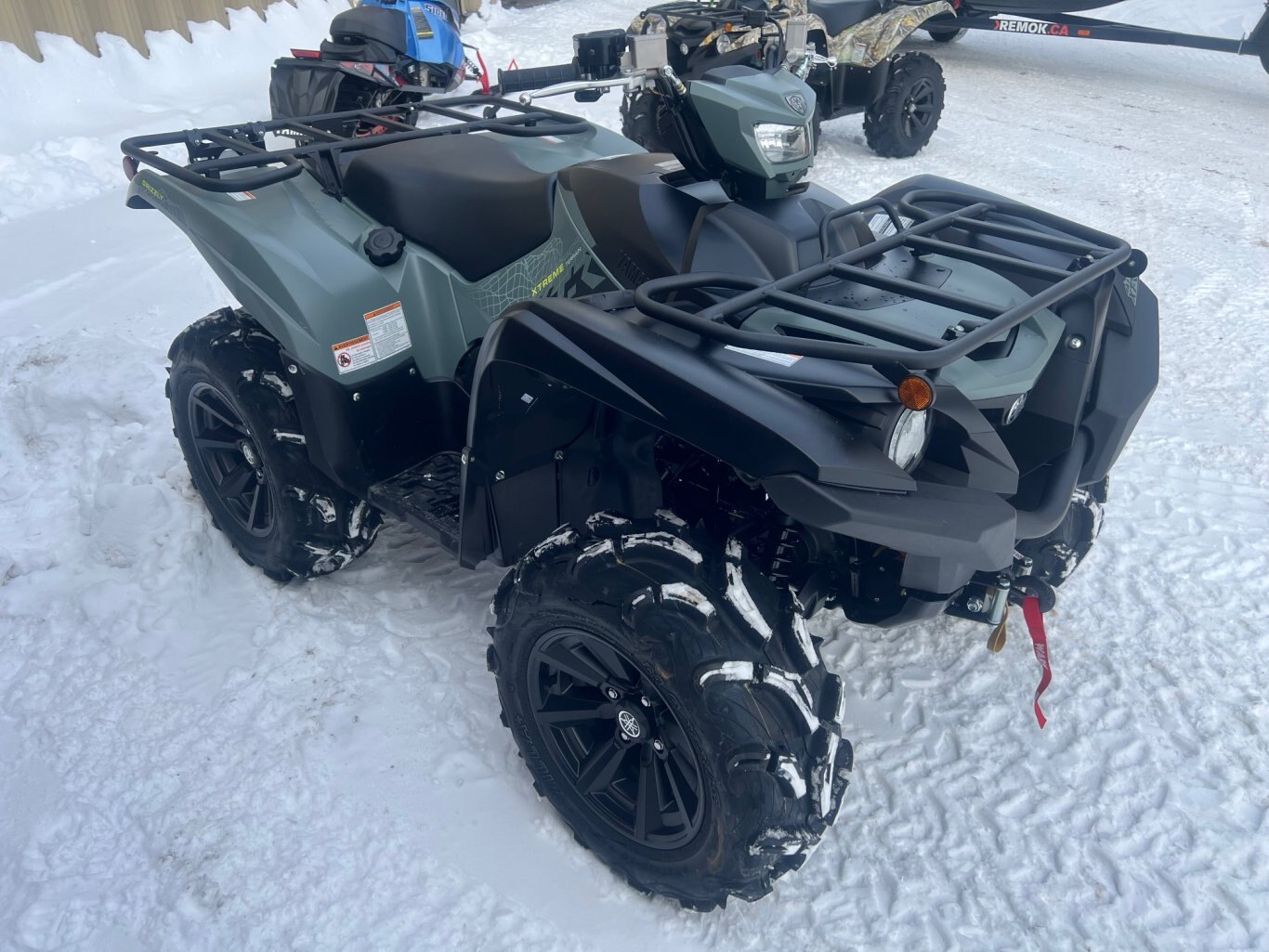 VTT Yamaha Grizzly 700 EPS XT R 2026 Gris & Noir, Winch, Mags & Pneus Agressifs, Attache Remorque Modèle Multi Usage avec Direction Assistée!