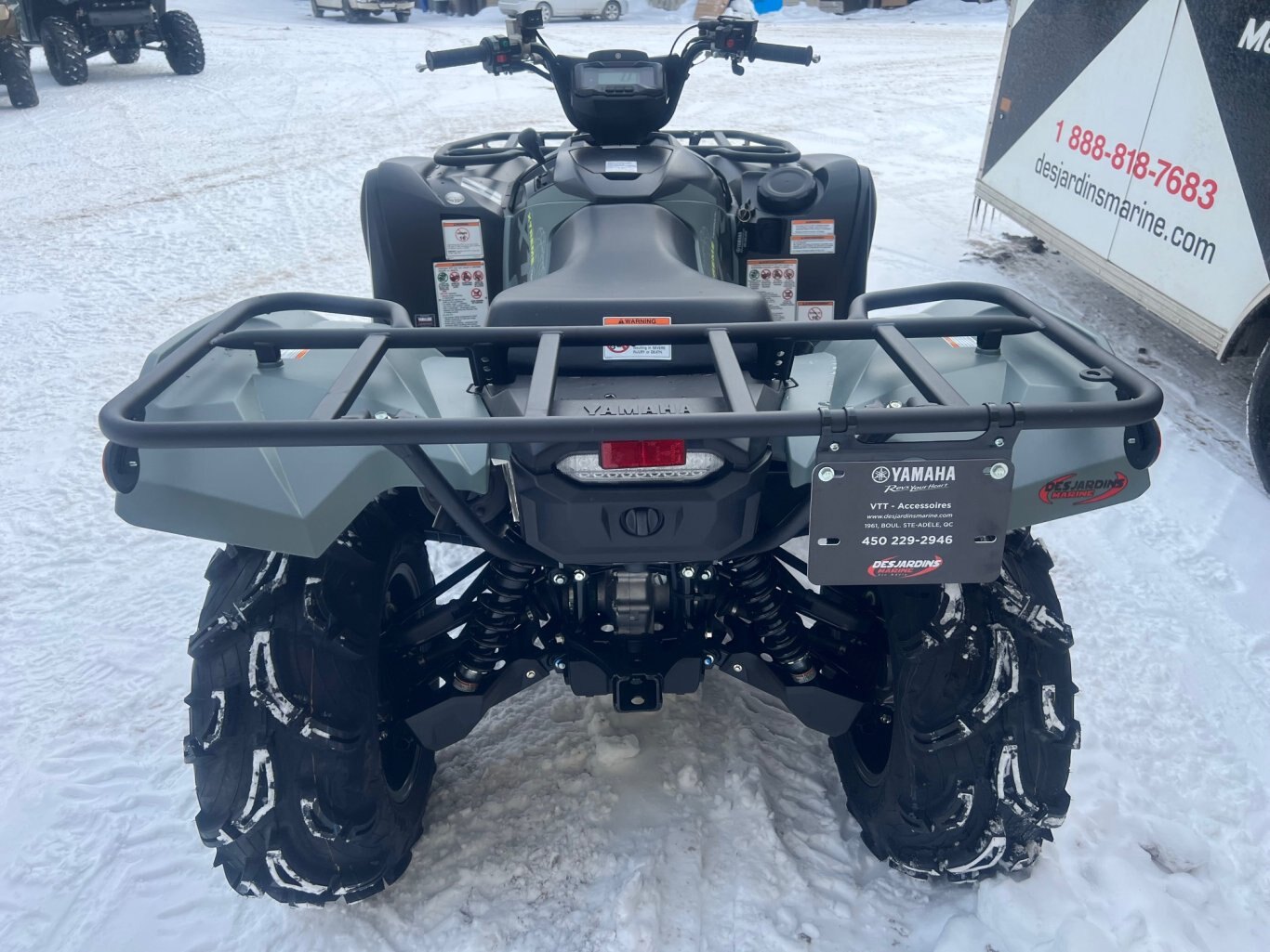 VTT Yamaha Grizzly 700 EPS XT R 2026 Gris & Noir, Winch, Mags & Pneus Agressifs, Attache Remorque Modèle Multi Usage avec Direction Assistée!
