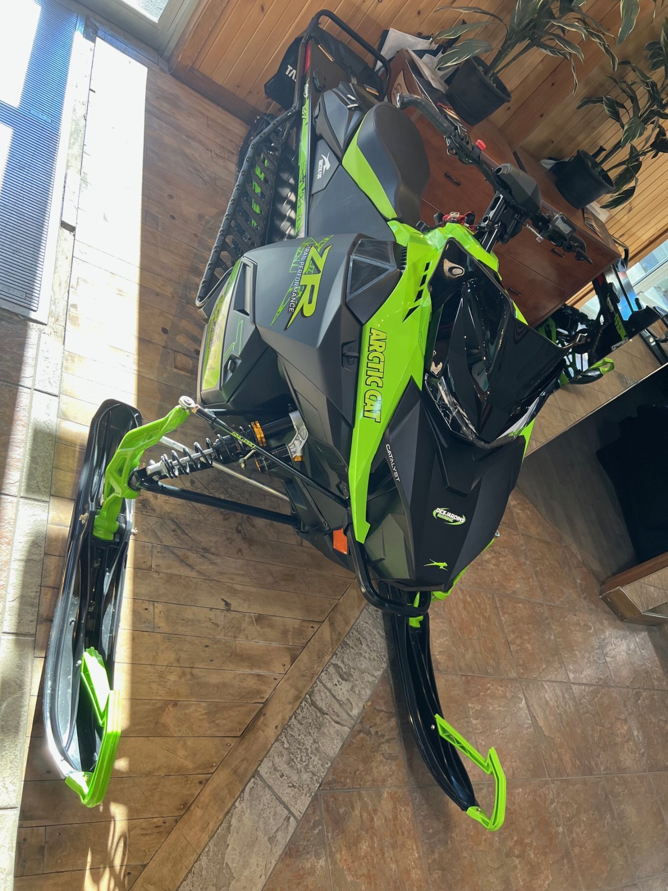 Motoneige Arctic Cat ZR 858 Sno Pro ES Catalyst Vert & Noir 2025 137cm DÉMO 2711km Faites Vite!