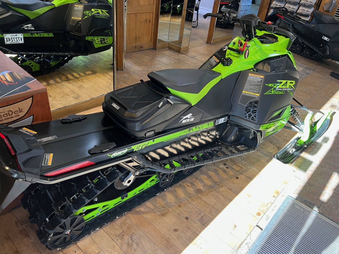 Motoneige Arctic Cat ZR 858 Sno Pro ES Catalyst Vert & Noir 2025 137cm DÉMO 2711km Faites Vite!