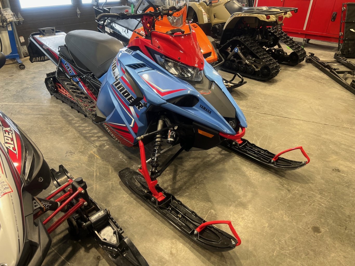 Motoneige Yamaha Sidewinder X TX SE 146 2024 Bleu Démo 366km Modèle Hybride Financement 0%!