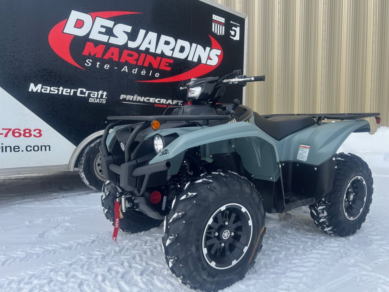 VTT Yamaha Kodiak 700 EPS XT R 2026 Gris, Modèle Multi Usage avec Winch, Mags & Direction Assistée!