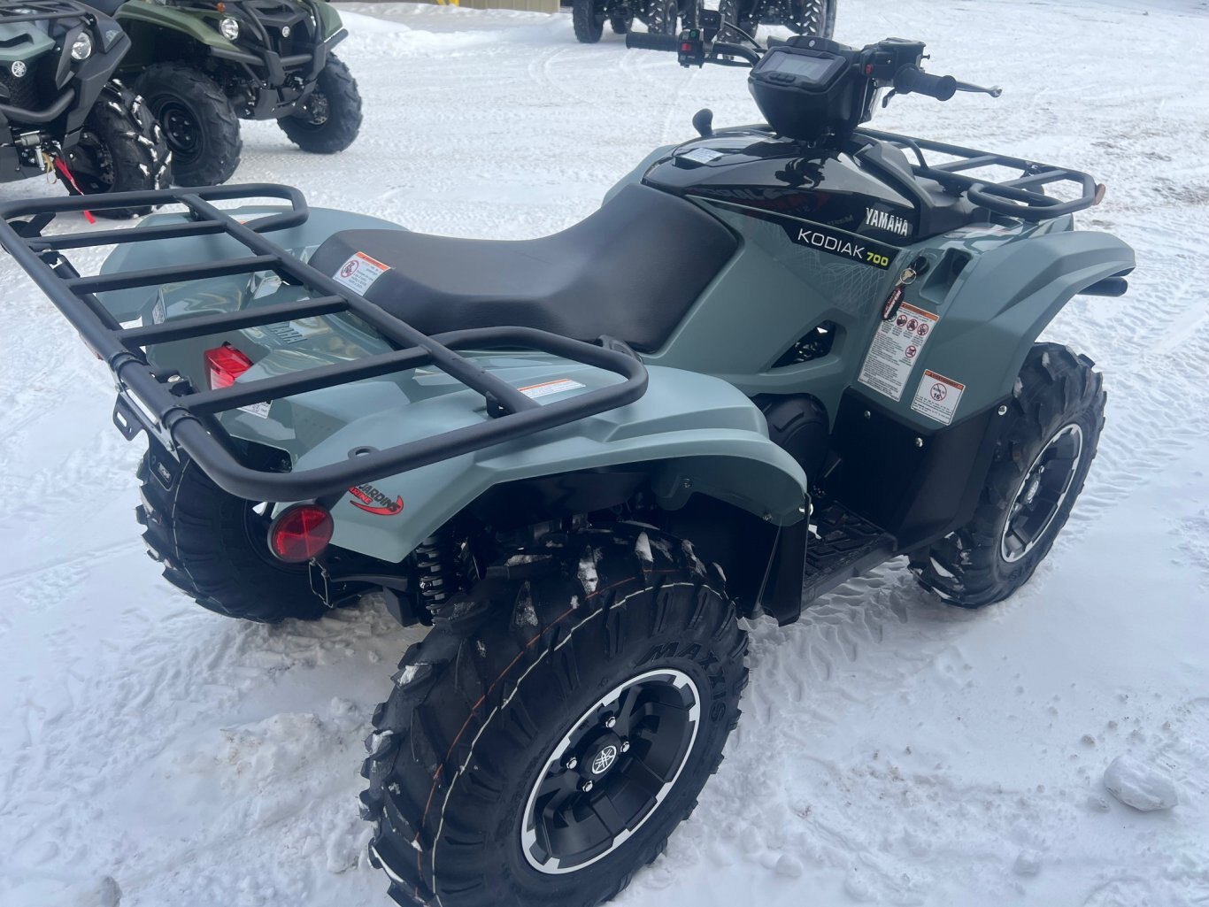 VTT Yamaha Kodiak 700 EPS XT R 2026 Gris, Modèle Multi Usage avec Winch, Mags & Direction Assistée!