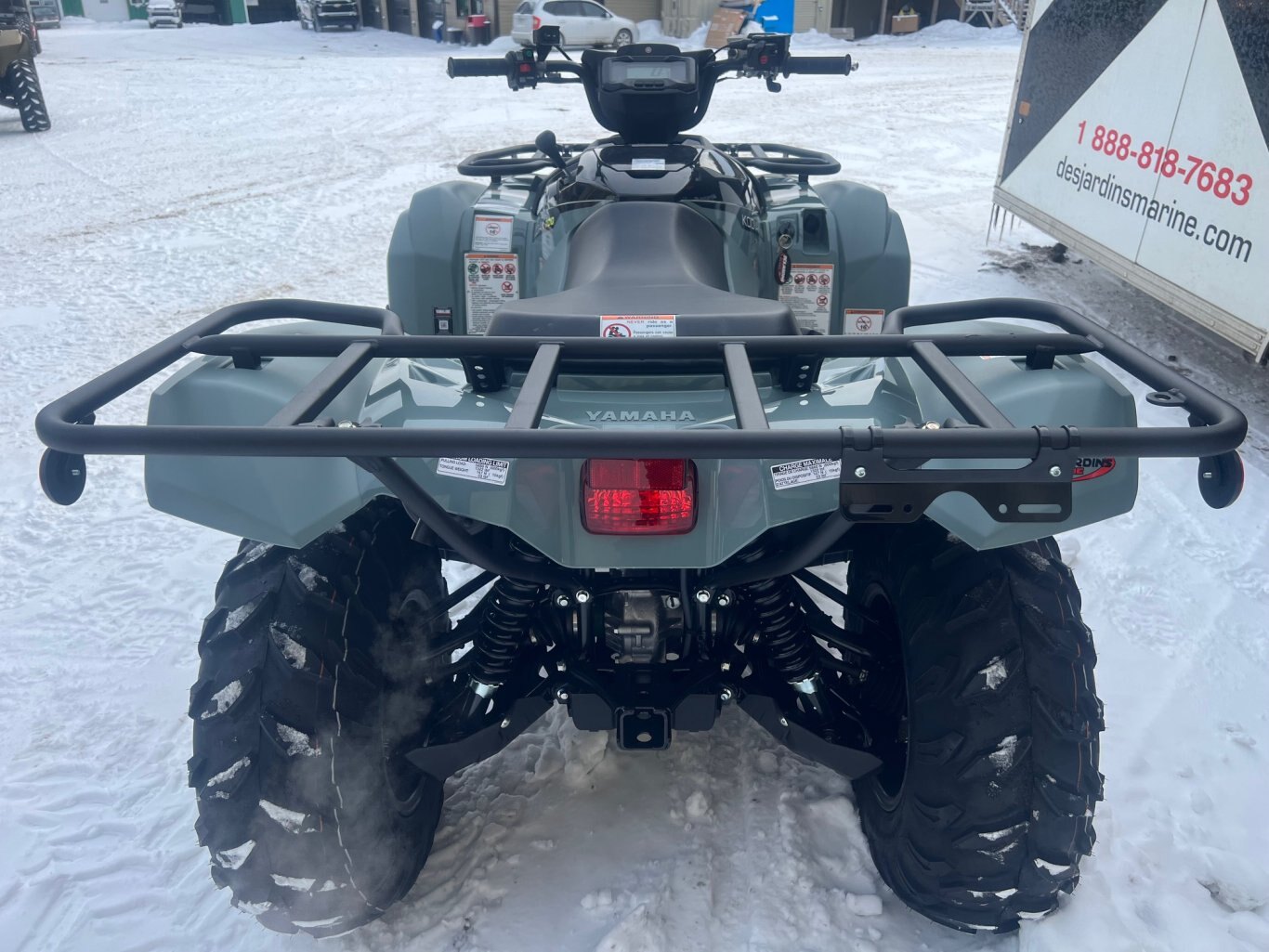 VTT Yamaha Kodiak 700 EPS XT R 2026 Gris, Modèle Multi Usage avec Winch, Mags & Direction Assistée!