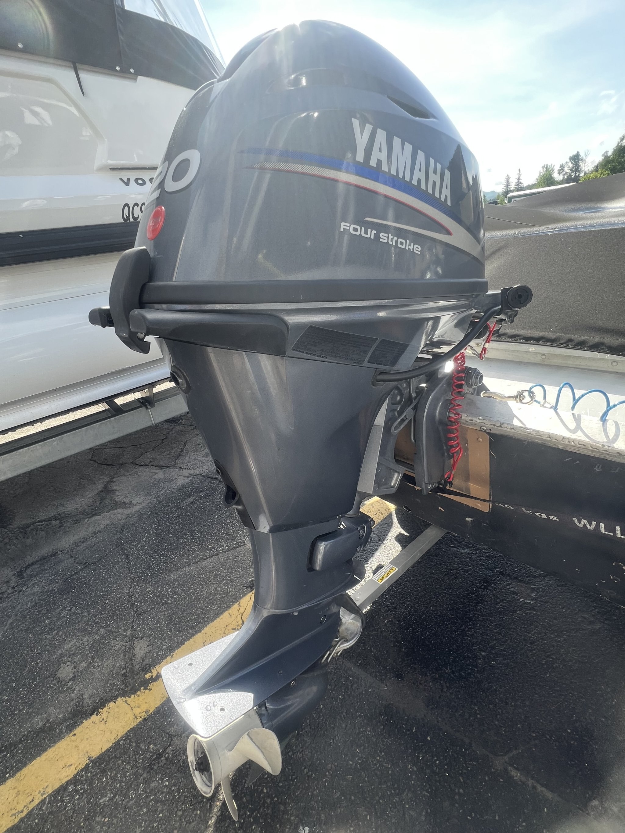 Moteur Hors Bord Yamaha F20 Gris 20hp 4 Temps en très bon état, F20MSHG!