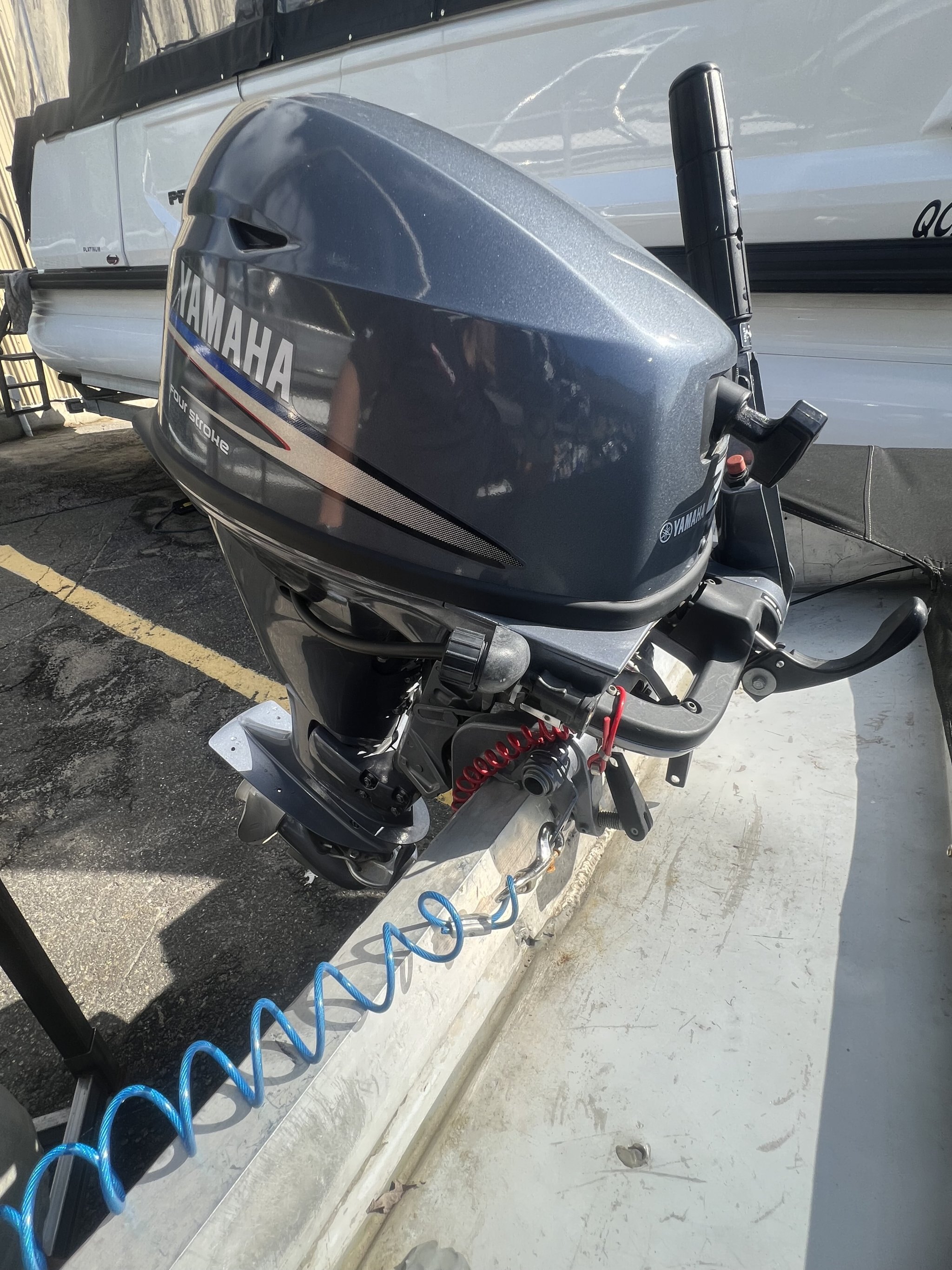 Moteur Hors Bord Yamaha F20 Gris 20hp 4 Temps en très bon état, F20MSHG!