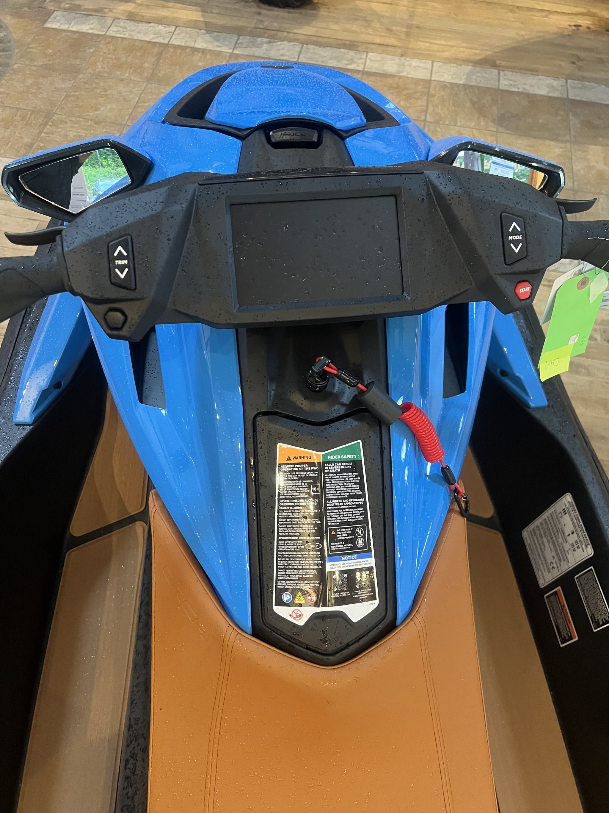 Motomarine Électrique Taiga Orca WX3 2026 Bleu sur Tan, modèle à trois passagers.
