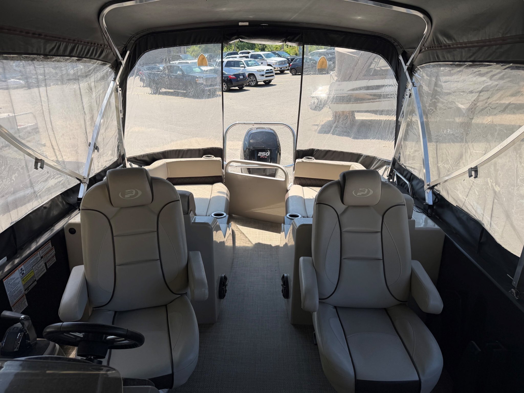 Princecraft Vogue 25XT 2017 avec moteur Mercury de 250 hp et système Active Trim
