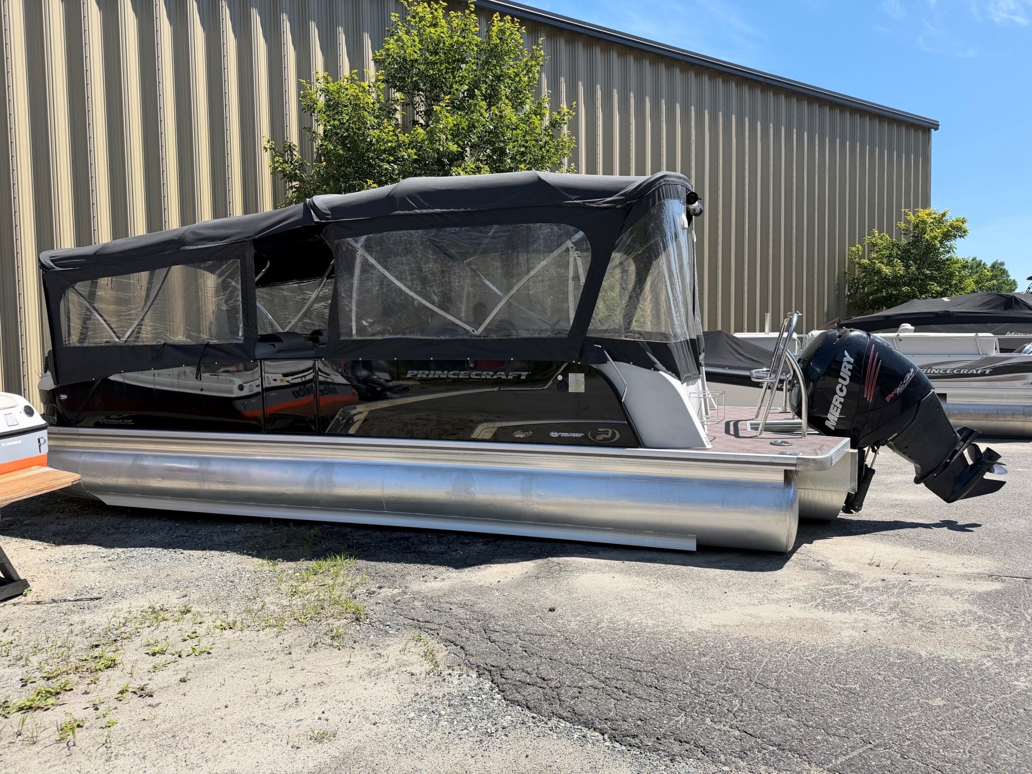 Princecraft Vogue 25XT 2017 avec moteur Mercury de 250 hp et système Active Trim