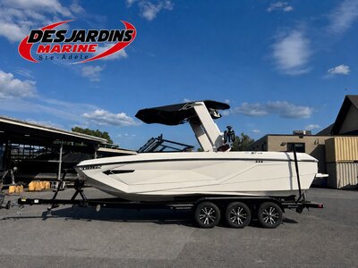 Bateau Correct Craft Super Air Nautique G23 2023 Blanc sur Bourgogne, Remorque 3 essieux, 148 heures, Full Équipé!