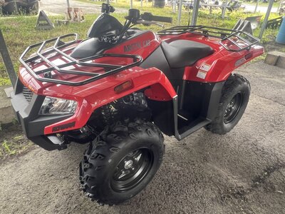 VTT Arctic Cat Alterra 450 Rouge 4x4, Attache Remorque, Démarreur Électrique!