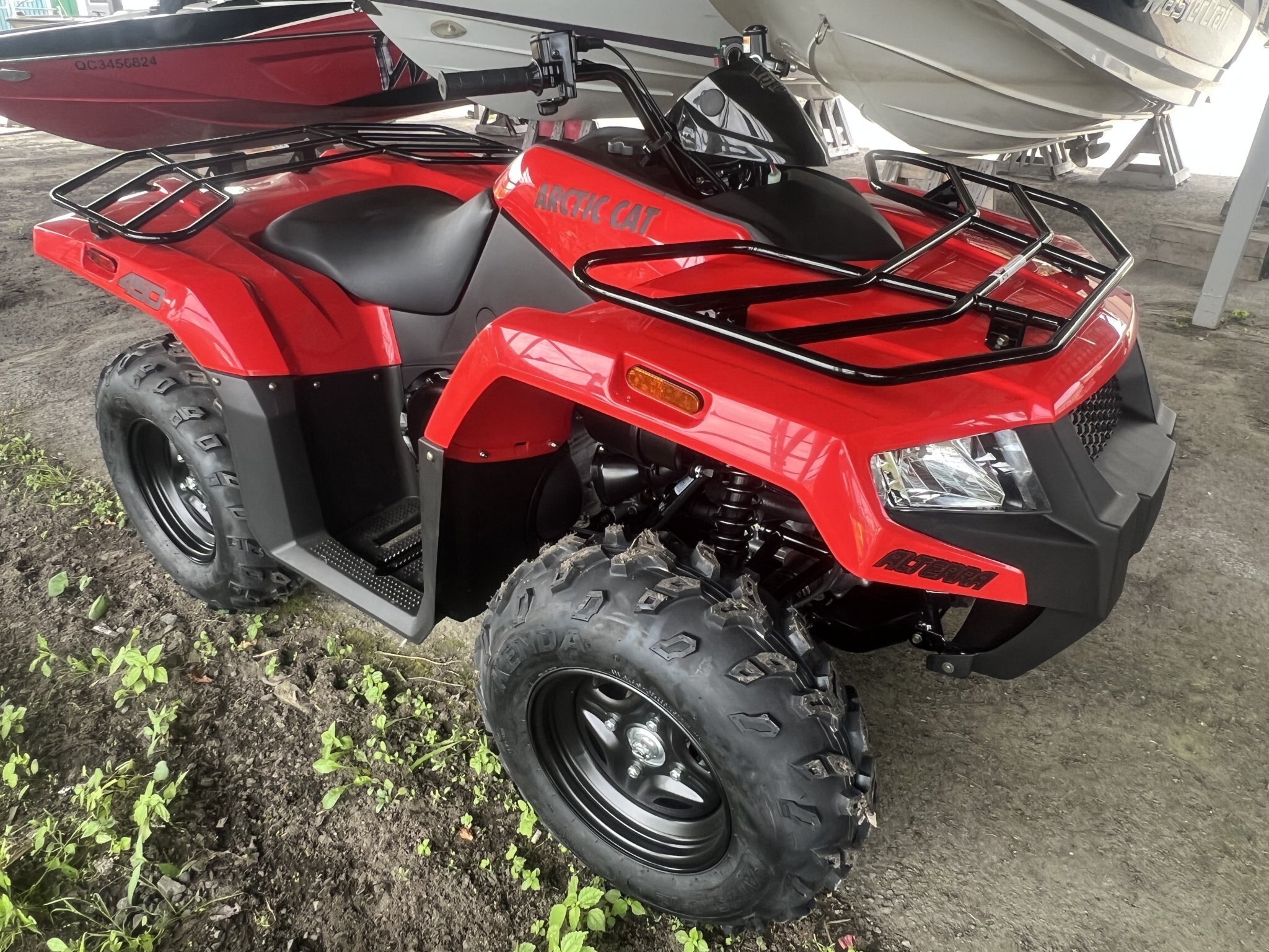 VTT Arctic Cat Alterra 450 Rouge 4x4, Attache Remorque, Démarreur Électrique!