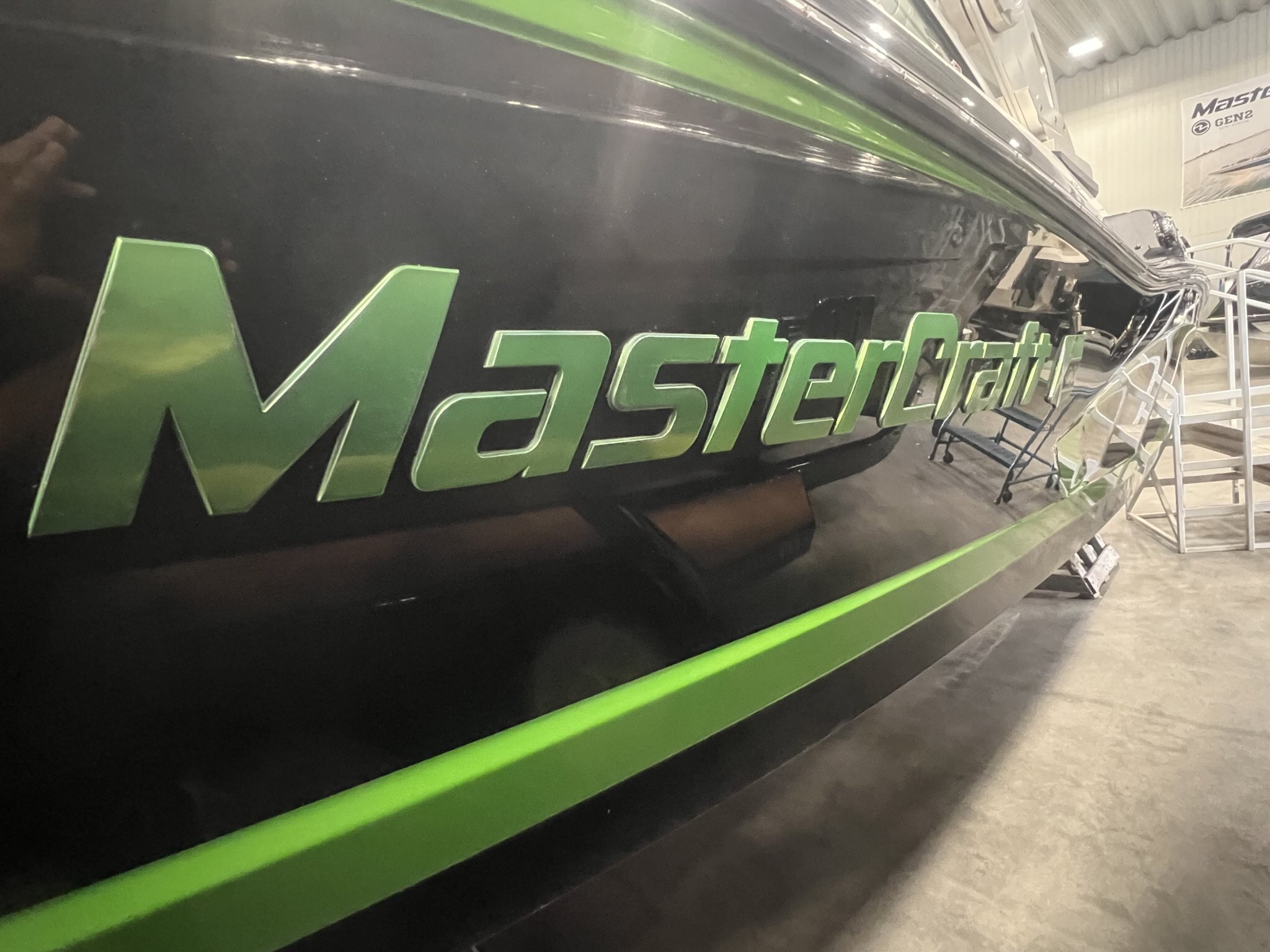 Bateau Mastercraft X30 2014 Vert & Noir, Moteur Ilmor 5.7l + 900h, Complètement Équipé pour le Wakesurf!