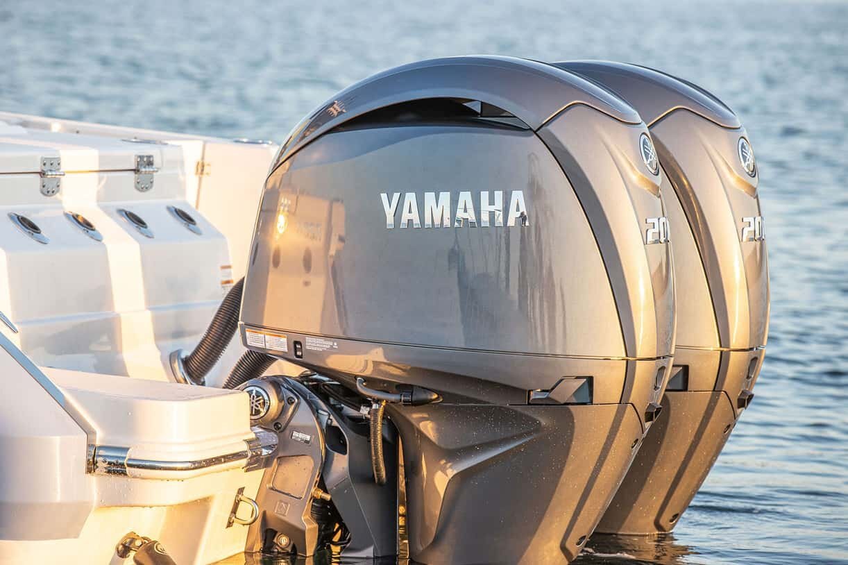 Yamaha F150 Grey